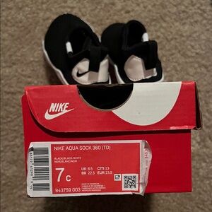Nike Aqua Sock 360 Kids Shoes - Black and White
